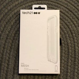 Tech21 Evo Mesh iphone X phone case - clear/white